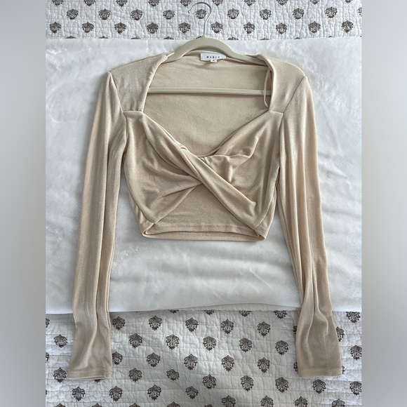 Mable Front Twist Crop Top - Picture 2 of 4